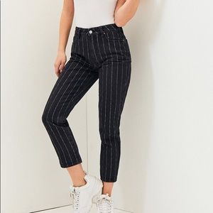 PacSun Salem Black & white stripes Mom jeans S: 27